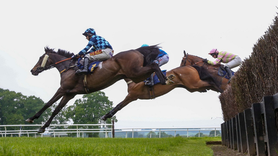 Grand National Betting Offers, Race Preview & Betting Odds